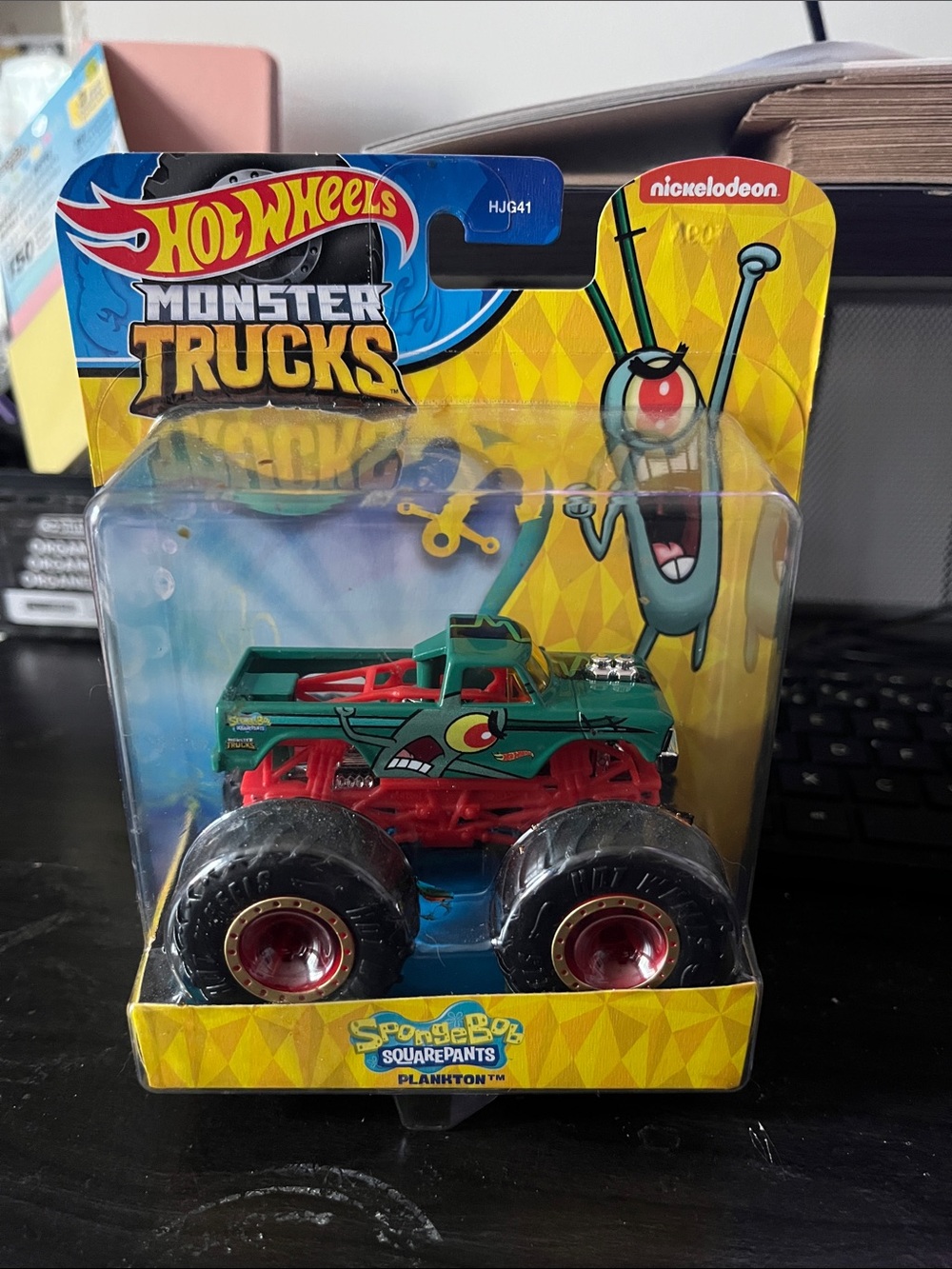 Hot Wheels Monster Truck - Plankton Green & Red Kids Vehicle